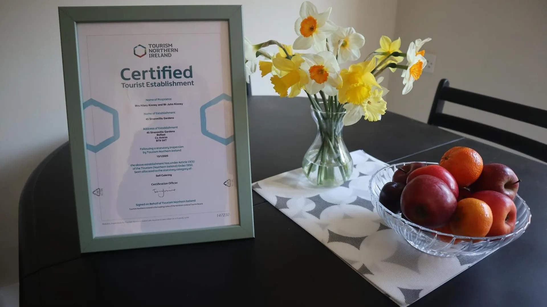 בלפסט 3 Bed Home, Stranmillis, Queens Quarter